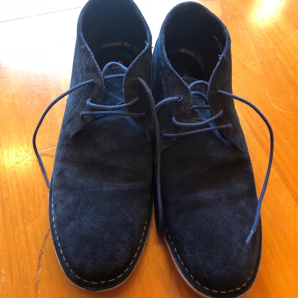 Kenneth Cole Suede Chaka Boots